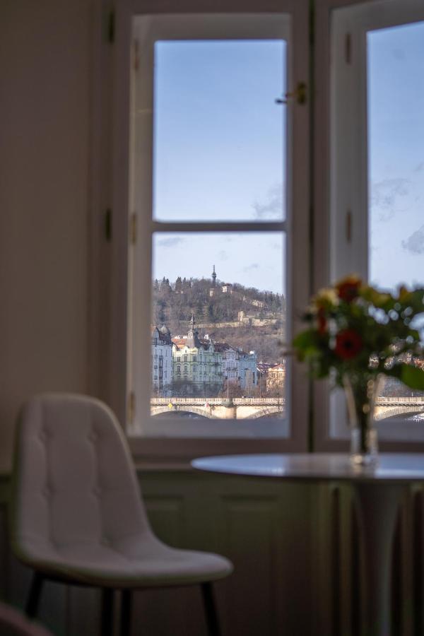 Exclusive Apartment With A View Of Prague Castle And Vltava River Esterno foto