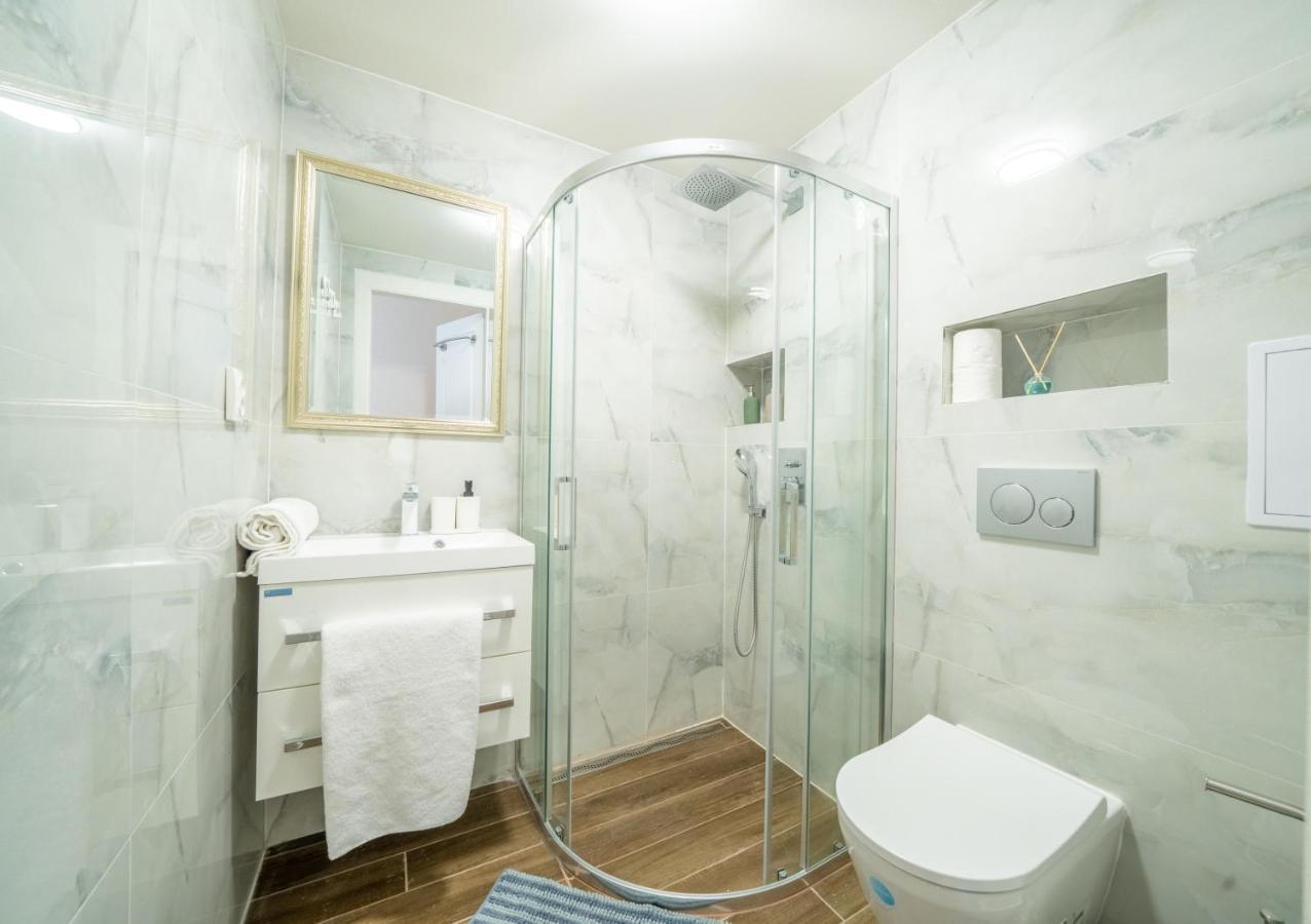 Exclusive Apartment With A View Of Prague Castle And Vltava River Esterno foto